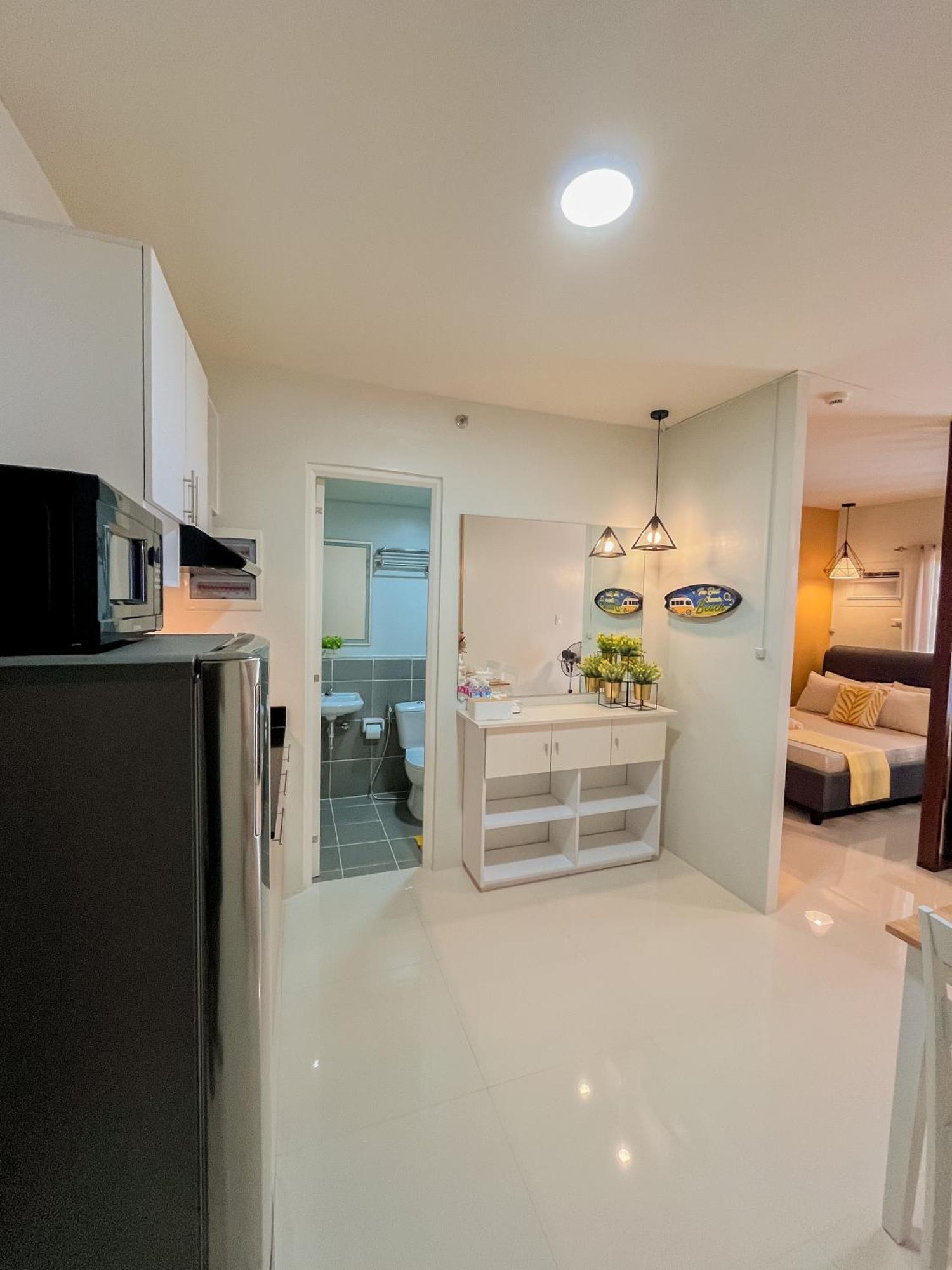 2 Bedroom And Studio Apartments With Private Pool And Gym In Vista Manors Verdant Puerto Princesa Exterior foto