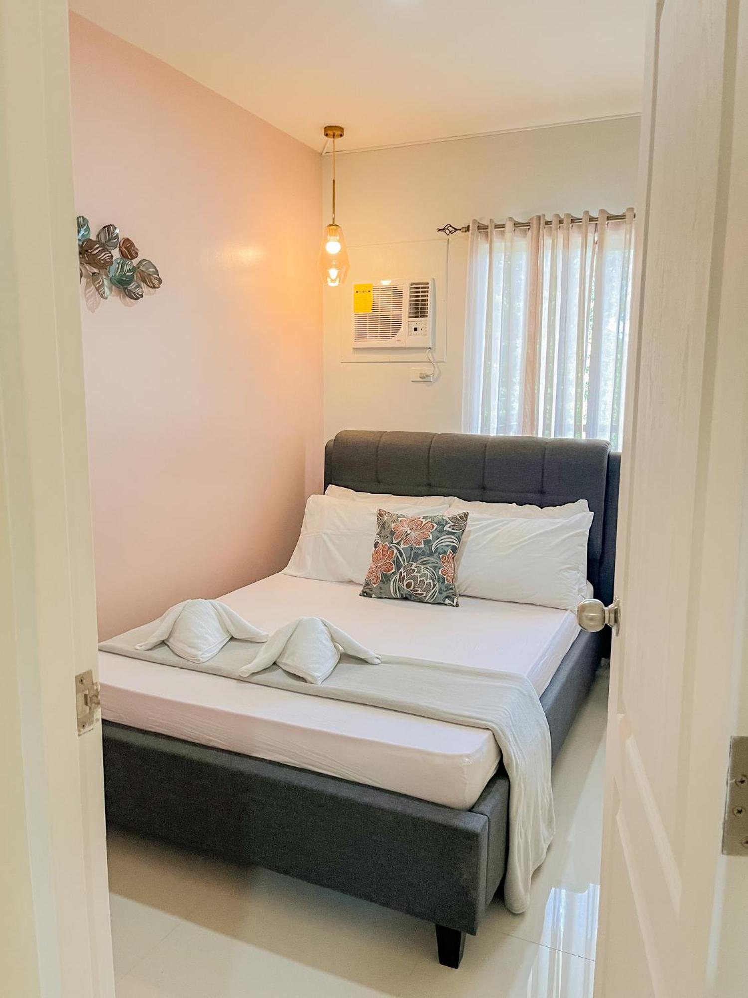2 Bedroom And Studio Apartments With Private Pool And Gym In Vista Manors Verdant Puerto Princesa Exterior foto